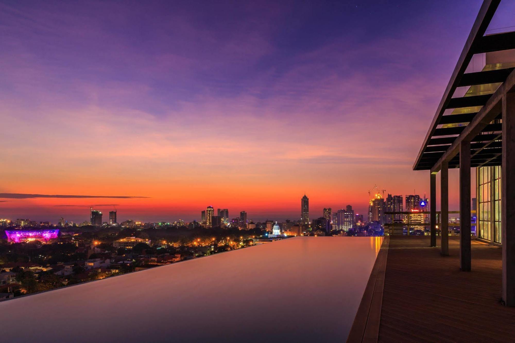 Jetwing Colombo Seven Hotel Екстериор снимка
