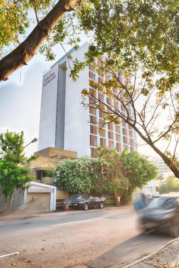 Jetwing Colombo Seven Hotel Екстериор снимка